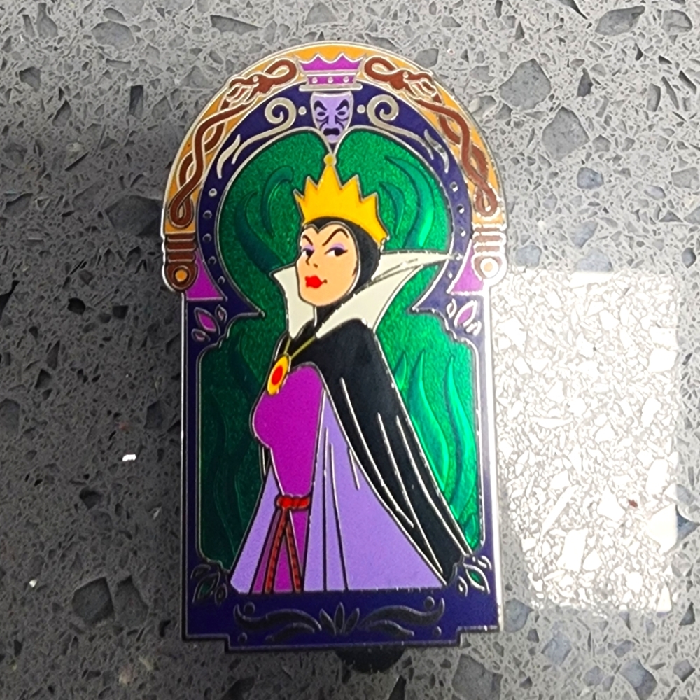 Disney trading pin Villains 2024